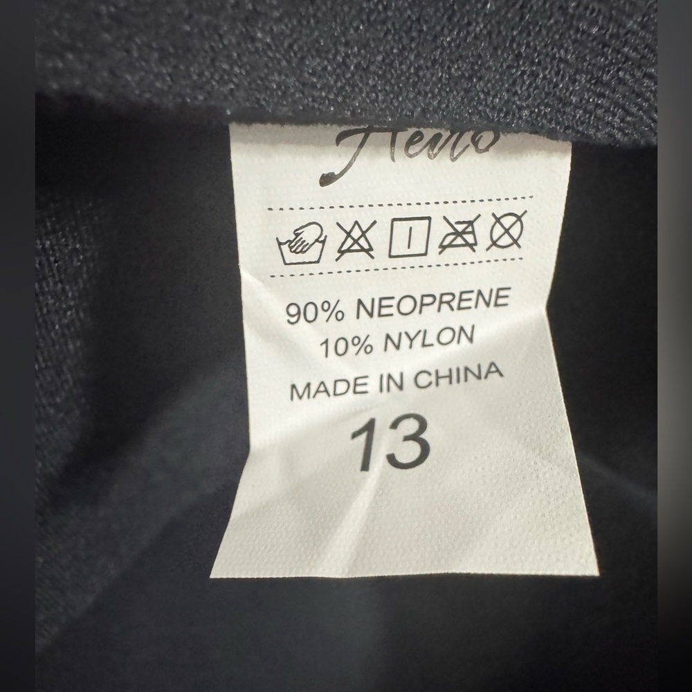 Hevto Kids Wetsuit Shorty for Boys 2mm Neoprene Thermal Front Zip Size 13 - Picture 8 of 8